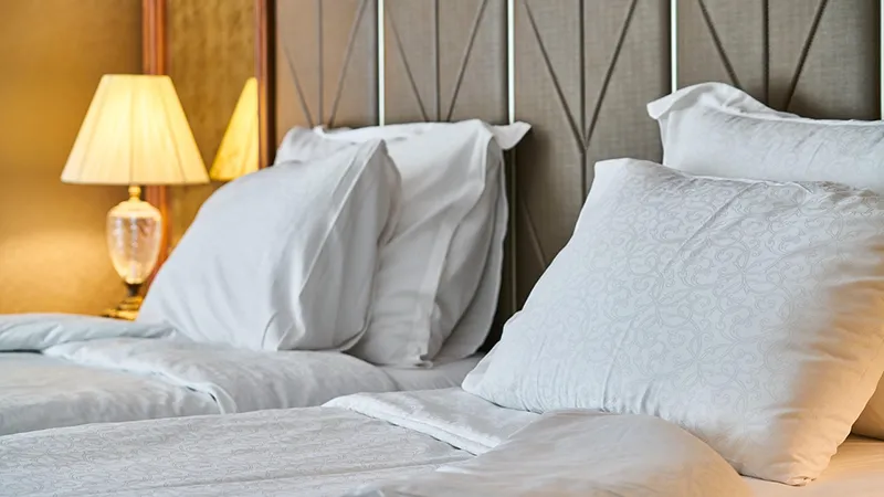 Akron Hotels