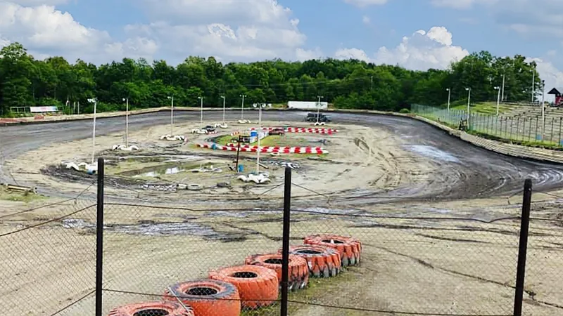 Hilltop Speedway